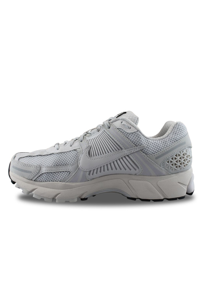 NIKE ZOOM VOMERO 5 GRIS BV1358-001