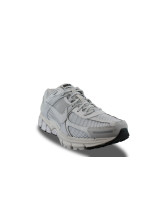 NIKE ZOOM VOMERO 5 GRIS BV1358-001
