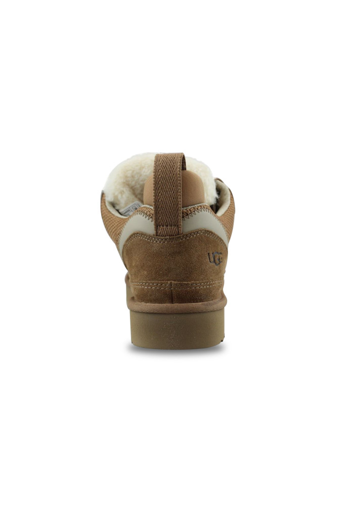 BOTTES UGG LOWMEL CHATAIGNE 114032CHE