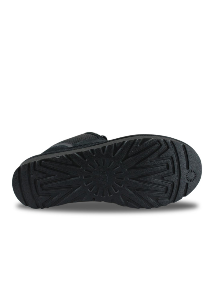BOTTES UGG LOWMEL BLACK 1144032BLK