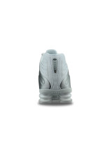 NIKE SHOX R4 BLANC HQ1988-101