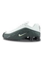 NIKE SHOX R4 BLACK SPURCE OLIVE HQ1988-300